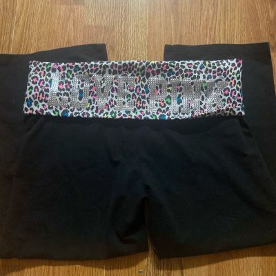 trashy y2k mcbling pink bedazzled leopard print capri flowy leggings!